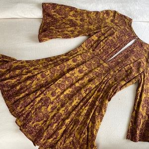 UO | BELL SLEEVE DRESS